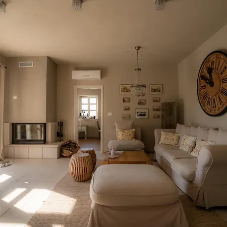 别墅 Moonlight 1 Near Porec For 9 Person - Pet Friendly With Large Garden, Playground & 50 M2 Pool Višnjan