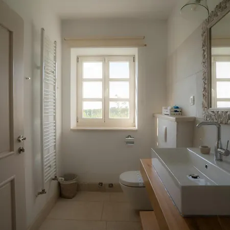 Moonlight 1 Near Porec For 9 Person - Pet Friendly With Large Garden, Playground & 50 M2 Pool 别墅 Višnjan