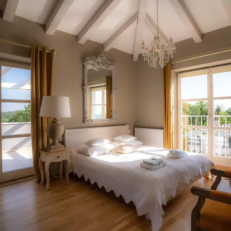 别墅 Moonlight 1 Near Porec For 9 Person - Pet Friendly With Large Garden, Playground & 50 M2 Pool